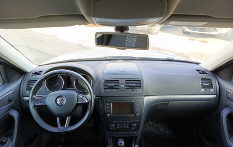 Skoda Yeti I рестайлинг, 2014 год, 900 000 рублей, 17 фотография