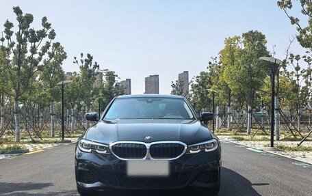 BMW 3 серия, 2021 год, 3 300 000 рублей, 2 фотография
