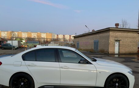 BMW 3 серия, 2016 год, 2 500 000 рублей, 3 фотография