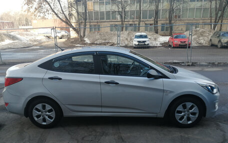 Hyundai Solaris II рестайлинг, 2014 год, 870 000 рублей, 4 фотография