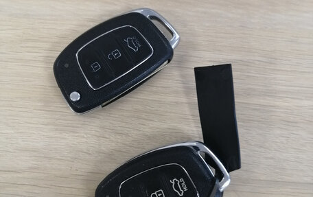 Hyundai Solaris II рестайлинг, 2014 год, 870 000 рублей, 10 фотография