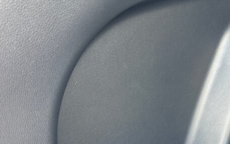 Toyota RAV4, 2019 год, 3 650 000 рублей, 23 фотография