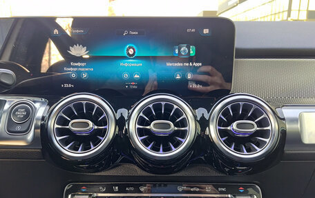 Mercedes-Benz GLB, 2019 год, 2 900 000 рублей, 18 фотография