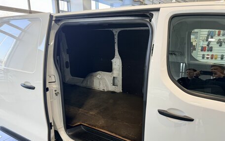 Peugeot Expert, 2018 год, 1 870 000 рублей, 13 фотография