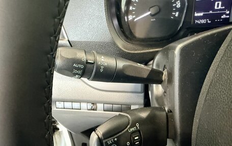 Peugeot Expert, 2018 год, 1 870 000 рублей, 30 фотография