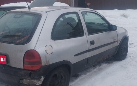 Opel Corsa B, 2000 год, 110 000 рублей, 1 фотография