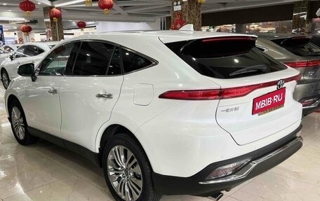 Toyota Harrier, 2024 год, 4 113 000 рублей, 4 фотография
