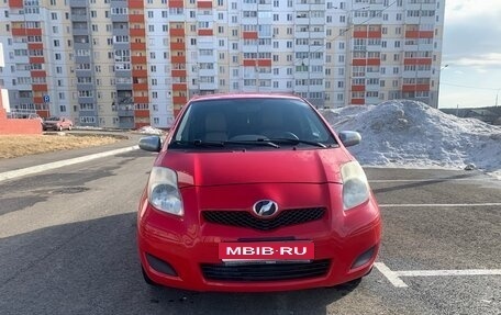 Toyota Yaris III рестайлинг, 2006 год, 470 000 рублей, 1 фотография