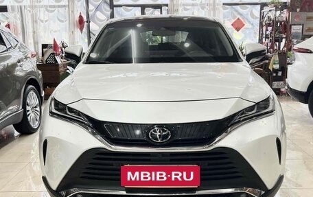 Toyota Harrier, 2024 год, 4 113 000 рублей, 2 фотография