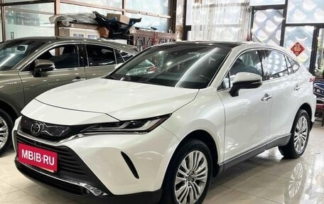 Toyota Harrier, 2024 год, 4 113 000 рублей, 3 фотография