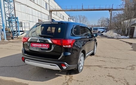 Mitsubishi Outlander III рестайлинг 3, 2020 год, 2 220 000 рублей, 7 фотография