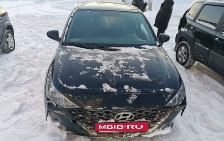 Hyundai Solaris II рестайлинг, 2021 год, 1 390 000 рублей, 4 фотография