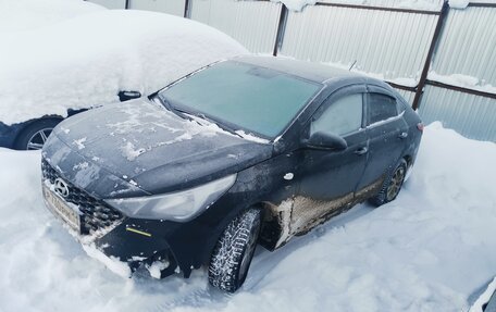 Hyundai Solaris II рестайлинг, 2021 год, 1 390 000 рублей, 7 фотография