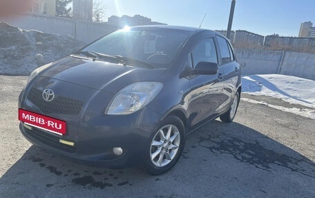 Toyota Yaris III рестайлинг, 2007 год, 490 000 рублей, 13 фотография