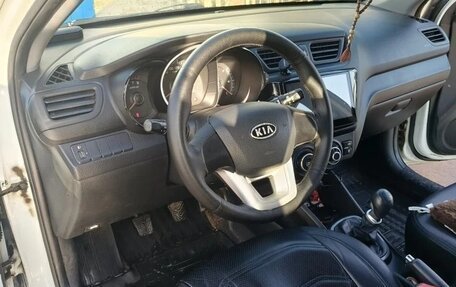 KIA Rio III рестайлинг, 2012 год, 550 000 рублей, 6 фотография
