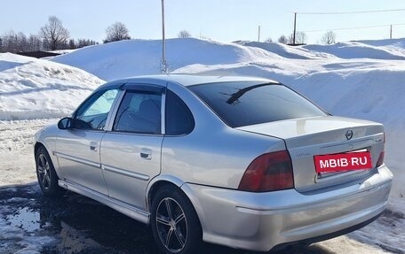 Opel Vectra B рестайлинг, 2001 год, 240 000 рублей, 3 фотография