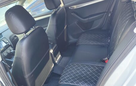 Skoda Octavia, 2019 год, 1 300 000 рублей, 8 фотография