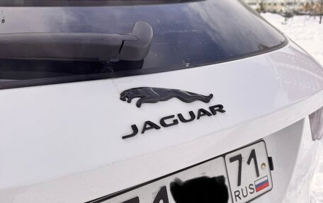 Jaguar F-Pace, 2016 год, 2 400 000 рублей, 2 фотография