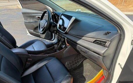 Toyota Yaris XP150 рестайлинг, 2022 год, 1 299 000 рублей, 10 фотография