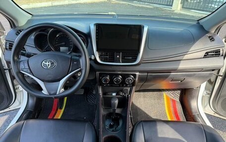Toyota Yaris XP150 рестайлинг, 2022 год, 1 299 000 рублей, 8 фотография