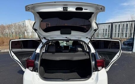 Toyota Yaris XP150 рестайлинг, 2022 год, 1 299 000 рублей, 13 фотография