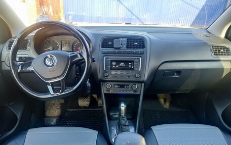 Volkswagen Polo VI (EU Market), 2017 год, 1 200 000 рублей, 6 фотография