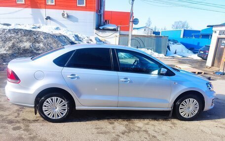 Volkswagen Polo VI (EU Market), 2017 год, 1 200 000 рублей, 2 фотография