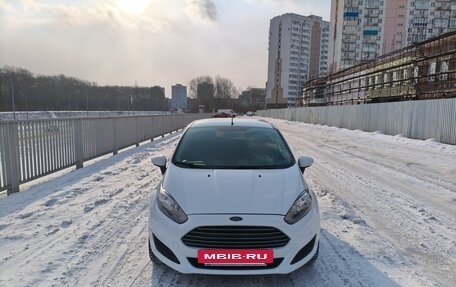 Ford Fiesta, 2015 год, 820 000 рублей, 2 фотография
