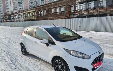 Ford Fiesta, 2015 год, 820 000 рублей, 6 фотография