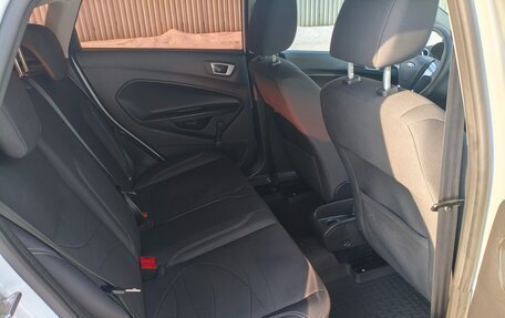 Ford Fiesta, 2015 год, 820 000 рублей, 14 фотография