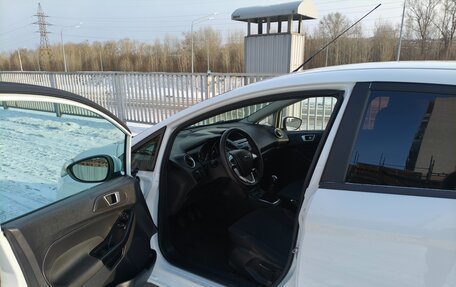 Ford Fiesta, 2015 год, 820 000 рублей, 12 фотография