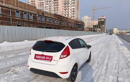 Ford Fiesta, 2015 год, 820 000 рублей, 10 фотография