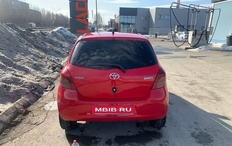 Toyota Yaris III рестайлинг, 2006 год, 470 000 рублей, 20 фотография