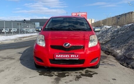 Toyota Yaris III рестайлинг, 2006 год, 470 000 рублей, 25 фотография