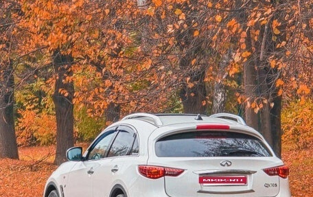 Infiniti QX70, 2013 год, 2 450 000 рублей, 5 фотография