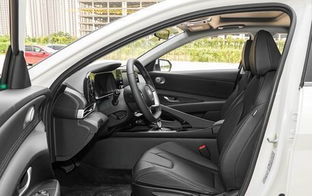 Hyundai Elantra, 2026 год, 2 091 000 рублей, 10 фотография