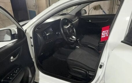 KIA Rio IV, 2018 год, 1 500 000 рублей, 8 фотография