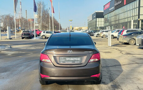 Hyundai Solaris II рестайлинг, 2015 год, 750 000 рублей, 6 фотография