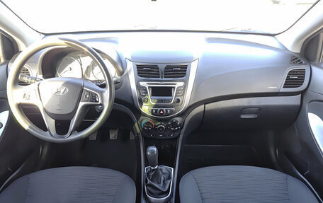 Hyundai Solaris II рестайлинг, 2015 год, 750 000 рублей, 14 фотография