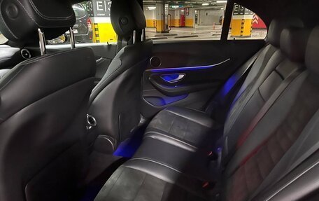 Mercedes-Benz E-Класс, 2022 год, 5 400 000 рублей, 14 фотография