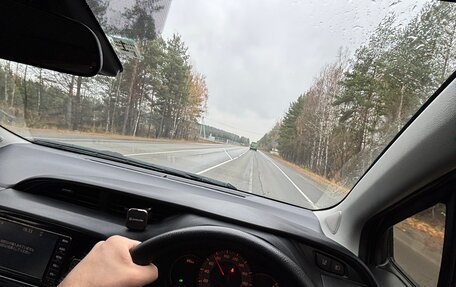 Toyota Vitz, 2018 год, 1 150 000 рублей, 5 фотография