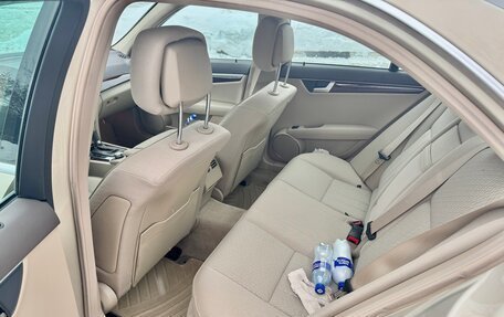 Mercedes-Benz C-Класс, 2011 год, 2 600 000 рублей, 10 фотография