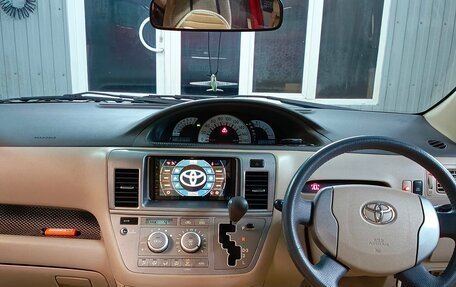 Toyota Raum II, 2003 год, 500 000 рублей, 13 фотография