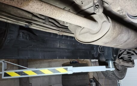 Hyundai H-1 II рестайлинг, 2011 год, 1 400 000 рублей, 10 фотография