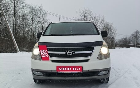 Hyundai H-1 II рестайлинг, 2011 год, 1 400 000 рублей, 15 фотография