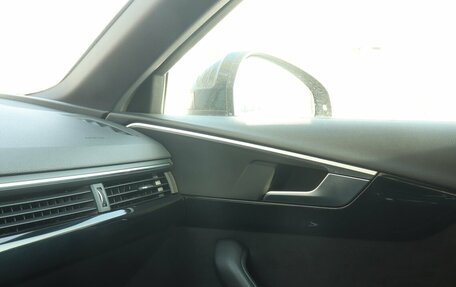 Audi A4, 2016 год, 2 600 000 рублей, 14 фотография