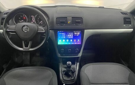 Skoda Yeti I рестайлинг, 2015 год, 1 075 000 рублей, 11 фотография