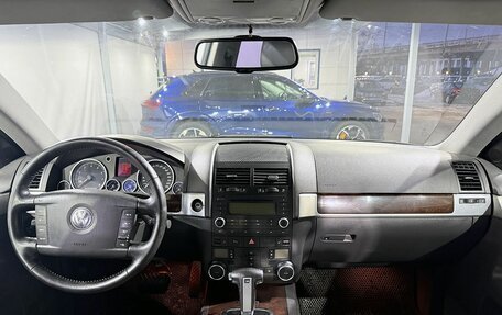 Volkswagen Touareg III, 2006 год, 999 000 рублей, 10 фотография