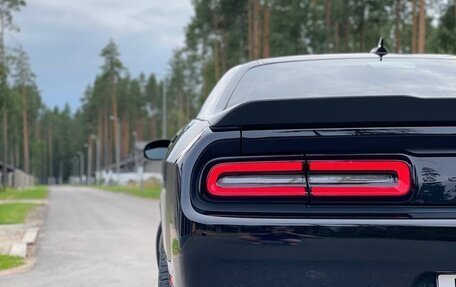 Dodge Challenger III рестайлинг 2, 2020 год, 3 999 999 рублей, 8 фотография