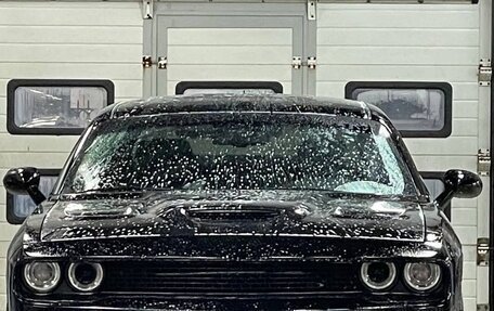 Dodge Challenger III рестайлинг 2, 2020 год, 3 999 999 рублей, 1 фотография